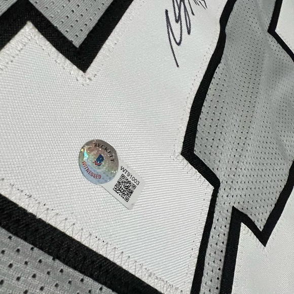 Devonte Adam’s autographed jersey beckett certified autograph - Picture 3 of 6